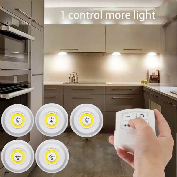 Lampe LED Sans Fil avec Télécommande – Éclairage à Intensité Variable (5+1Télecommande)