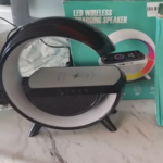 Haut-parleur Bluetooth LED avec Chargeur Sans Fil Intégré