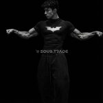 T-Shirt de Compression Batman Homme – Haut de Sport Noir avec Logo Chauve-Souris pour Musculation, Fitness et Running – Image 2